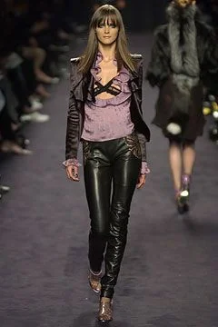 Look 16